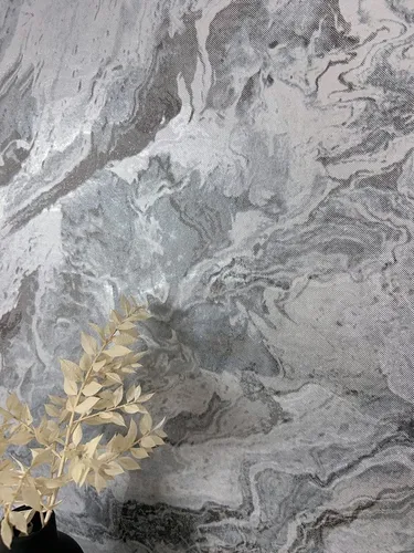 Newroom Vliestapete Strickland Art Dunkelgrau - Elegante Marmoroptik für Ihr Zuhause - Luxuriöse Vliestapete in dunkelgrauer Marmoroptik, ideal für Wohnzimmer, Schlafzimmer und Küche. Hochwaschbeständig und leicht zu verarbeiten, bringt sie edlen Stil in jeden Raum.