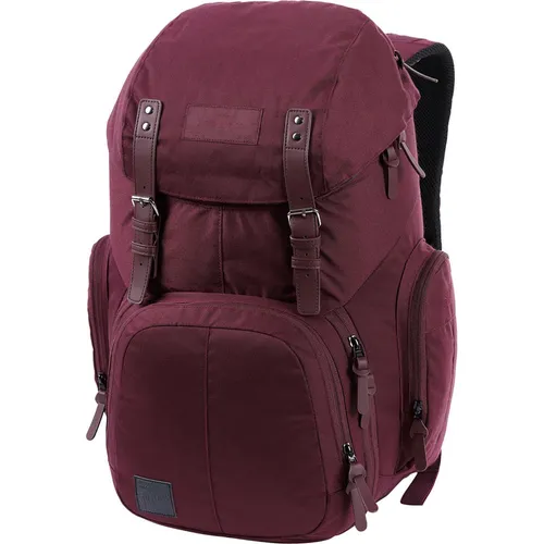 Nitro Weekender Alltagsrucksack mit Laptopfach - Robuster Rucksack für Schule und Freizeit mit 42 L Volumen, gepolstertem Laptopfach und praktischen Nassfach für ideale Organisation und Tragekomfort.