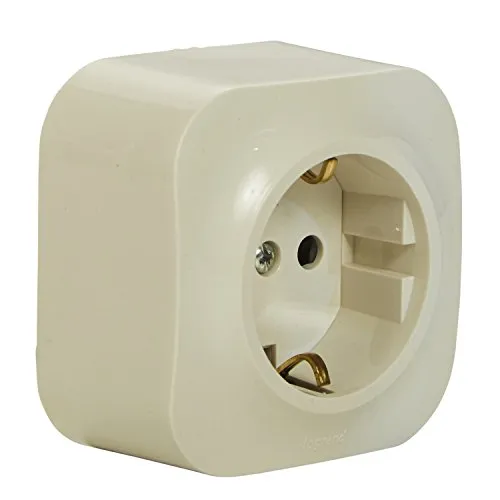 LEGRAND, Aufputz-Steckdose (1-fach), Aufputzdose, 2-polig mit Schutzkontakt & Kinderschutz, Wandmontage (Keller, Garage, Werkstatt), 16A/250V, Schutzart IP20, Schlagfestigkeit IK04, Mandelweiß, 782450
