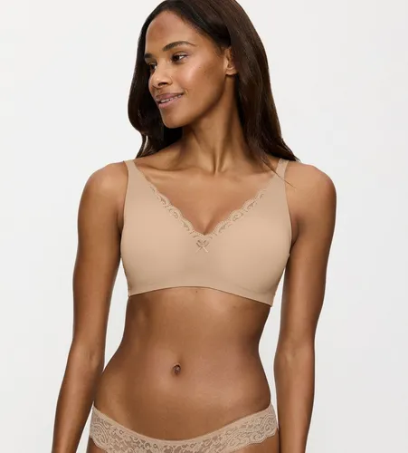 Triumph Amourette N01 Damen Minimizer BH, Skin, 80F - Funktionsunterwäsche mit bügellosem Design, reduziert die Cup-Größe optisch und bietet optimalen Tragekomfort durch elastische Träger und nahtlose Konstruktion.