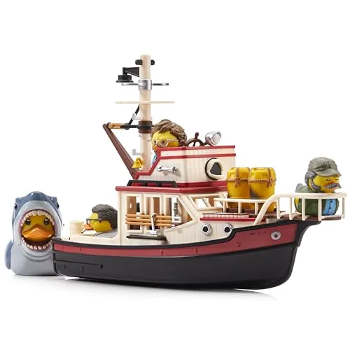 TUBBZ Jaws Sammlerpaket – Schwimmendes Orca-Boot-Modell mit Bruce dem Hai und Mini-Entenfiguren von Quint, Hooper und Brody – Bade-Spielset für Fans und Sammler