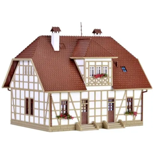 Vollmer 43654 H0 Fachwerk-Siedlungshaus - Flexibles Modell für individuelle Siedlungen, ideal für Modelleisenbahn-Landschaften