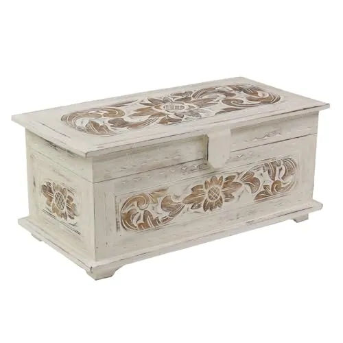 Oriental Galerie Holztruhe mit Schnitzereien - Schöne Truhe aus Palmenholz im Shabby-Stil, kunstvoll mit Blumenornamenten verziert. Ideal für stilvolle Aufbewahrung und als Deko-Element.