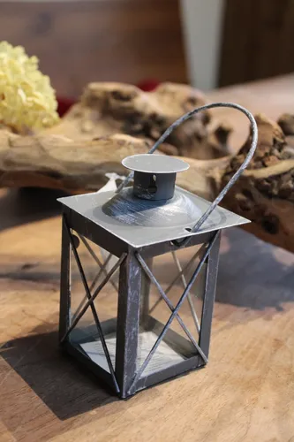 Mini-Laterne Metall und Glas, H 11 cm + Bügel, L 7 cm, B 7 cm, Teelichtlaterne