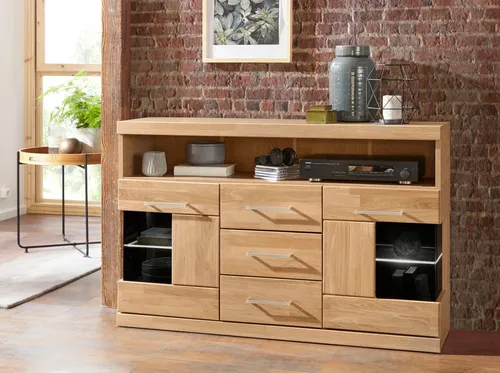 OTTO home Sideboard Ribe, 125 cm, Massivholzfronten, 5 Fächer, 3 Schubladen - Das Sideboard »Ribe« kombiniert modernes Design mit praktischem Stauraum. Die Kombination aus Massivholz und Glaselementen bringt Stil in jeden Raum und sorgt für eine ansprechende Präsentation Ihrer Gegenstände.