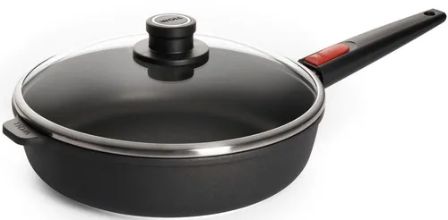 WOLL MADE IN GERMANY Bratpfanne Nowo Titanium 28 cm - Hochwertige Bratpfanne aus Aluminiumguss mit antihaftbeschichteter Hightech-Titanium-Oberfläche, ideal für gesundes Kochen und spülmaschinengeeignet.