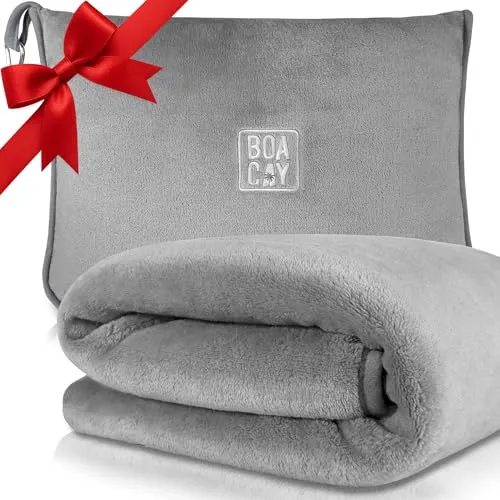 BOACAY Weiche & Warme Reisedecke für Flugzeug & Auto - Unentbehrlich für Lange Flüge für Frauen, Männer, Kinder - Kompaktes Kissen mit Gepäckhülle & Rucksackclip