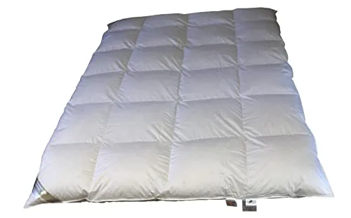 Betten Hofmann Daunenbettdecke White Sibiria - Allergiker Bettdecken mit 1200 g sibirischem Schneegänseflaum, ideal für eisige Nächte. Superwarm und anschmiegsam, perfekt für höchsten Schlafkomfort.