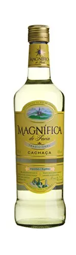 Magnífica de Faria Tradicional IPÊ Cachaça von Magnífica de Faria