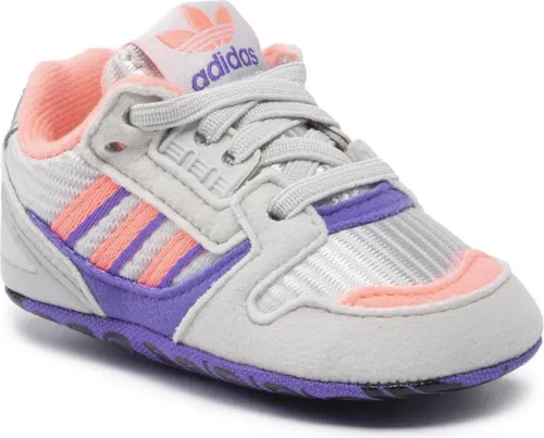 Gymnastikschuhe von adidas