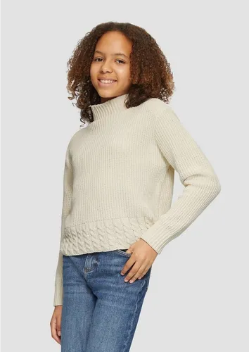 Eleganter Damen Pullover mit Stehkragen - Stylischer Pullover für Damen, mit langen Ärmeln und Rippstruktur, ideal für einen modischen Look in der kühleren Jahreszeit.