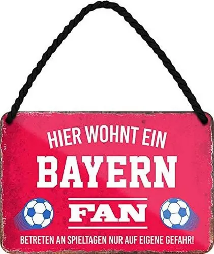 schilderkreis24 Metallschild Hier wohnt ein Bayern Fan