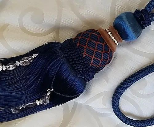 Gardinenhalter & -quasten von Mosel Avenue Art & Gobelin Studio