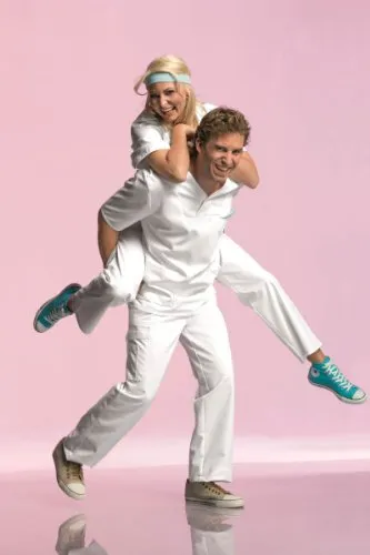 BP 1653-400-21-Ln Unisex Überzieh-Kasack - Medizinische Berufsbekleidung mit baumwollweicher Innenseite, glatter Außenseite und praktischen Seitentaschen für höchsten Tragekomfort.