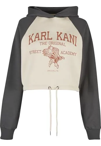 Karl Kani Woven Signature Street Academy Crop Raglan Hoodie Light Sand/Blue, XL - Stylischer Crop Hoodie mit Kapuze und praktischer Kängurutasche. Hergestellt aus weichem Material für hohen Tragekomfort. Ideal für lässige Outfits und Freizeitaktivitäten.