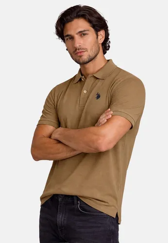 U.S. Polo Assn. Poloshirt USArrchie – Herren Classic Fit kurzarm mit Logo-Stickerei - Herren Poloshirt von U.S. Polo Assn. **Sportlich und elegant.** Mit hochwertiger Baumwollmischung für optimalen Tragekomfort. Der Flachstrick-Kragen und die feine Logo-Stickerei setzen stilvolle Akzente. Erhältlich in mehreren Farben und Größen.