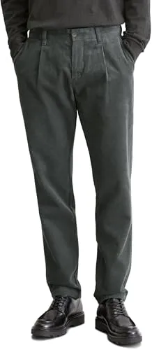 Marc O'Polo Herren Cordhose weich Tapered Fit - Wanderhosen aus hochwertigem Cord, angenehm weich und perfekt für aktive Freizeitgestaltung.