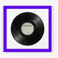 K-Möbel Schallplatten Rahmen Lila 40x40cm mit Passepartout für Vinyl - Präsentieren Sie Ihre Schallplatte stilvoll im 40x40 cm Echtholzrahmen. Der runde Ausschnitt im Passepartout ist perfekt für 12-Zoll-LPs und schützt vor Staub und UV-Strahlung.