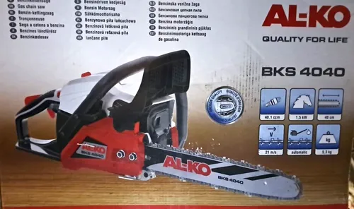 AL-KO Benzin-Kettensäge BKS 4040 - Leistungsstarke Motorsäge mit 40ccm - Sägen - Benzin-Kettensäge mit 1,5 kW Leistung, ideal für effektives Schneiden von Holz im Garten oder Wald.