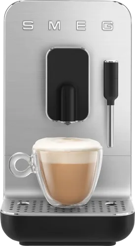 SMEG Espresso / Kaffee-Vollautomaten BCC02BLMEU von Smeg
