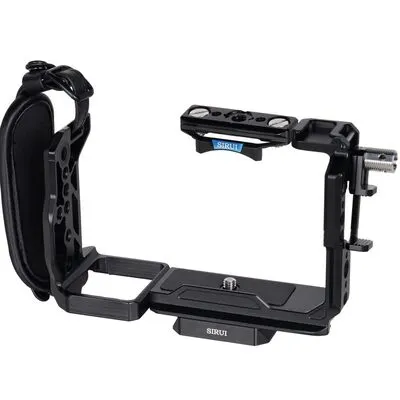 Sirui Kamera Cage für SONY FX3/FX30 - Kamerazubehör für SONY FX3/FX30, bietet optimalen Schutz und vielseitige Montagemöglichkeiten für kreative Aufnahmen.