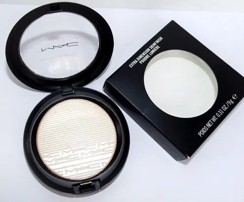 MAC Extra Dimension Skinfinish - Highlighter Puder 9g Double Gleam - Eleganter Highlighter für strahlende Akzente, alkoholfrei und langanhaltend, ideal für alle Hauttypen. Perfekt für einen natürlichen Glow.