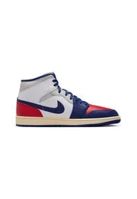 Herren Basketballschuhe AIR JORDAN 1 MID 44EU in weiß von Jordan