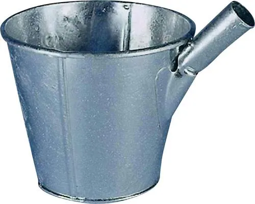 Kerbl Jaucheschöpfer verzinkt, 6,5 Liter - Robuster Jaucheschöpfer aus verzinktem Stahl, ideal für die einfache Handhabung von Flüssigdüngern und Jauche, perfekt für Garten und Landwirtschaft.