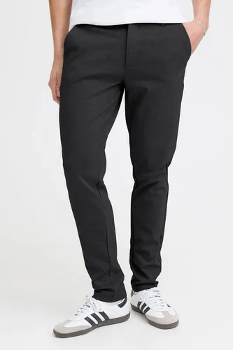 !Solid Sweathose SDDave Barro - Slim Fit Stoffhose - Herren-Stoffhose in Schwarz, aus 76% Polyester, bietet hohen Tragekomfort und lässigen Stil für den Alltag.