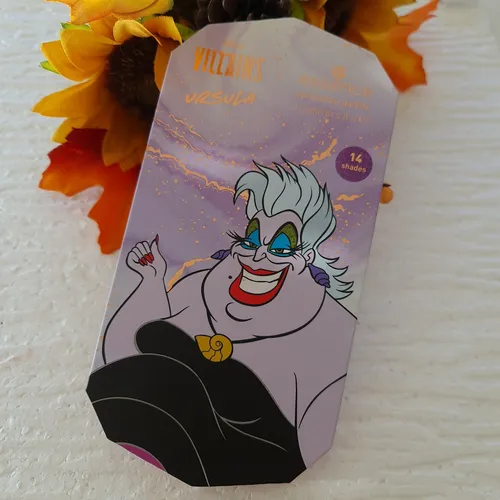 essence Disney VILLAINS URSULA Eyeshadow Palette. 14 Shades. Neu