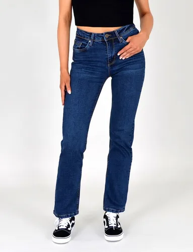 ESRA Damen Straight-Jeans High Waist G6 - Hochwertige Damen Straight-Jeans mit hohem Bund und geradem Bein, ideal für Alltag und Business. Der Stretchanteil sorgt für perfekten Sitz und angenehmen Tragekomfort. Erhältlich bis Übergröße!