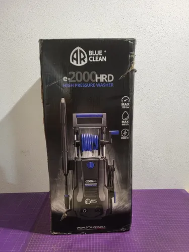 AR Blue Clean Hochdruckreiniger e-2000 HRD - Hochdruckreiniger mit 2000W Leistung und 150 bar Druck, ideal für gründliche Reinigungsarbeiten im Außenbereich.