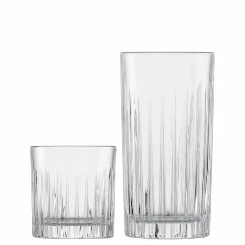 SCHOTT ZWIESEL Becherset 8-tlg. STAGE - Elegantes Becherset für Whisky und Longdrinks, hygienisch und spülmaschinenfest. Ideal für gemütliche Abende.