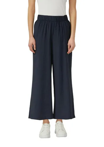 s.Oliver Culotte aus Viskosemix mit Alloverprint - Modische Culotte aus Viskosemix mit strukturierter Optik und praktischer Eingrifftasche. Ideal für einen lässigen Look und vielseitig kombinierbar.