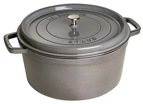 STAUB Gusseisen Bräter, Rund 30 cm - Hochwertiger Gusseisen Bräter mit 8,35 L Volumen, ideal für alle Herdarten inkl. Induktion. Genießen Sie saftige Ergebnisse dank der Aromaregen-Funktion für optimale Befeuchtung.