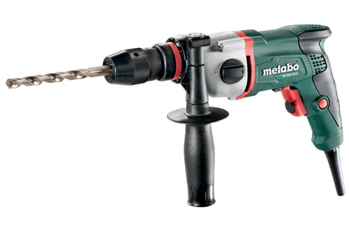 MAKITA M8100 Hämmer 710W - Bohrmaschine mit 710W Leistung, ideal für präzises Bohren in verschiedene Materialien, kompakte Bauweise für einfache Handhabung.