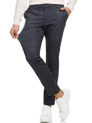 Indicode Chinohose Herren Rodekro – Stilvolle Performance Pants mit 4 Taschen - Die Rodekro Chinohose von INDICODE vereint eleganten Schnitt und hohen Komfort. Ideal für Alltag und besondere Anlässe, bietet sie Flexibilität und Strapazierfähigkeit für vielseitige Looks.