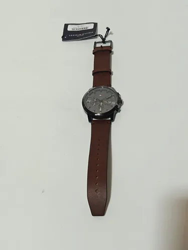 Tommy Hilfiger Jameson 1791799 Quarz Herren Analoguhr - Herren Armbanduhr mit analoger Anzeige, 44 mm Edelstahlgehäuse und schwarzem Zifferblatt. Wasserdicht bis 50 m, ideal für den Alltag.