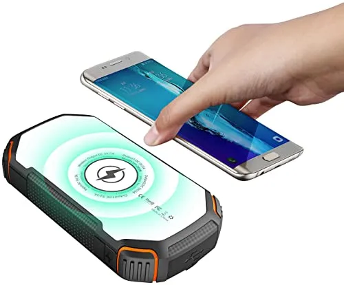 revolt Powerbank Induktion: Solar-Powerbank mit 20 Ah, Qi-kompatibel, USB-C, 15 W, SOS-Licht, IP54 (Powerbank mit Taschenlampe, Wireless, iPhone Ladestation)