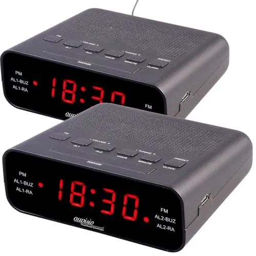 auvisio Uhrenradio Radiowecker: UKW-Radiowecker mit 2 Weckzeiten und LED-Anzeige, Schlummer, 2er-Set (mit Batterie, Wecker Digitale große, Audio Kabel)