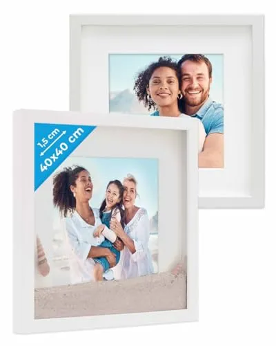 PHOTOLINI 3D Bilderrahmen 40x40 cm Weiß – Befüllbarer Objektrahmen - Kreativer 3D Bilderrahmen 40x40 cm zum individuellen Gestalten. Ideal für persönliche Geschenke und Erinnerungen. Tiefer Rahmen für Objekte bis 1,5 cm – perfekt für Hochzeiten und Geburtstage. Hochwertige Verarbeitung mit Passepartout.