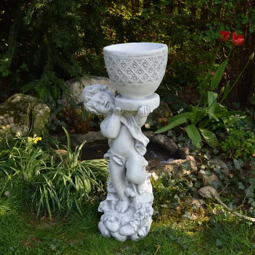 Gartenfigur Junge mit Blumentopf - 66 cm hoch und frostgesichert - Dekorative Gartenfigur aus Stein, ideal für Pflanzgefäße und Blütenarrangements, sorgt für ein farbenfrohes Ambiente im Garten.