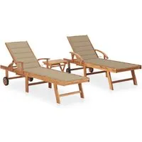 vidaXL Sonnenliegen 2 Stk. mit Tisch und Auflagen aus Teakholz - Hochwertige Gartenliegen aus massivem Teakholz mit verstellbaren Rückenlehnen und Fußteilen für optimalen Komfort. Ideal für entspannte Stunden im Freien!