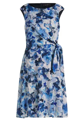 Vera Mont Cocktailkleid mit Bindegürtel - Elegantes Damen-Cocktailkleid aus Chiffon in Dunkelblau, mit femininem U-Boot-Ausschnitt und ausgestelltem Schnitt für eine schmeichelhafte Silhouette. Ideal für festliche Anlässe und perfekt betont durch den Bindegürtel.