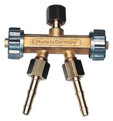 GCE Doppelabzweigventil O2 G3/8R - Autogenzubehör, hochwertiges Doppelabzweigventil für effiziente Gasverteilung und sichere Anwendung in der Schweißtechnik.