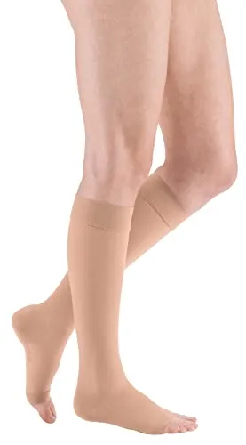 MEDI Strumpfhose medi mediven comfort CCL2 AD - Komfortable Kniestrumpfhose in caramel, Größe VI. Ideal für den täglichen Gebrauch, bietet sie eine optimale Passform und hochwertige Materialzusammensetzung für angenehmes Tragegefühl.