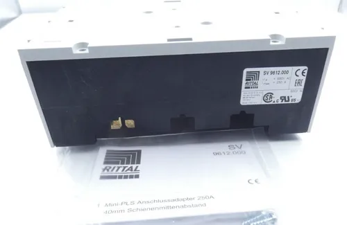 Rittal SV 9612.000 Mini-PLS Sammelschienen-Anschlußadapter 250A 690V - Schaltschrankzubehör mit 250 A, 690 V, 3-polig, ideal für eine effiziente Tragschienenbestückung und einfache Installation.