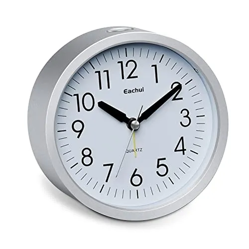 Eachui Wecker Analog Ohne Ticken mit Schlummerfunktion, Nachtlicht, Batteriebetrieben, Geräuschlos, Einfache Bedienung