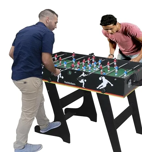 Izzy Riesen 13 teilig Tischkicker - Klappbar & Teleskopstangen - Tischfußballtisch mit klappbarem Design für platzsparende Lagerung und Teleskopstangen für ein professionelles Spielerlebnis. Inkl. 3 Bälle!
