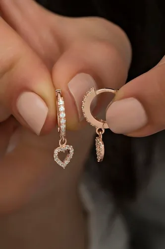 Lodie Silver Silber-Creolen mit Edelsteinen - Elegante 925er Sterlingsilber-Creolen mit roségoldfarbener Beschichtung und funkelndem Zirkonia. Perfekt für jeden Anlass und ein stilvolles Accessoire.